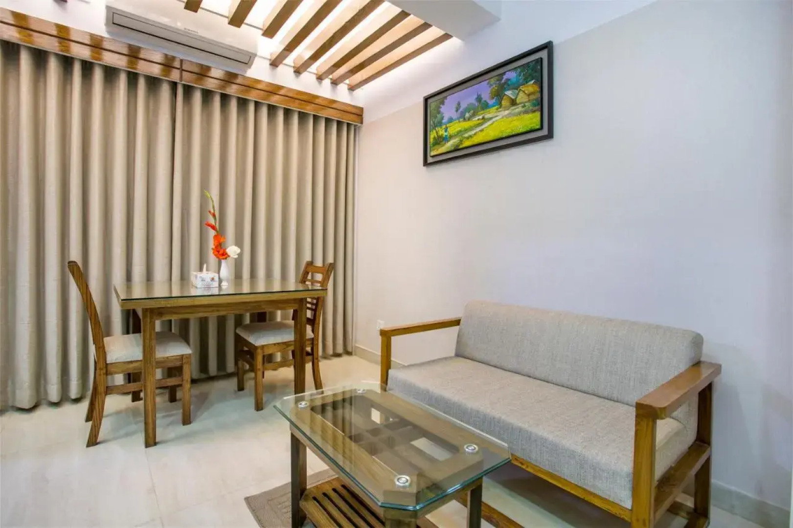 Отель White Palace