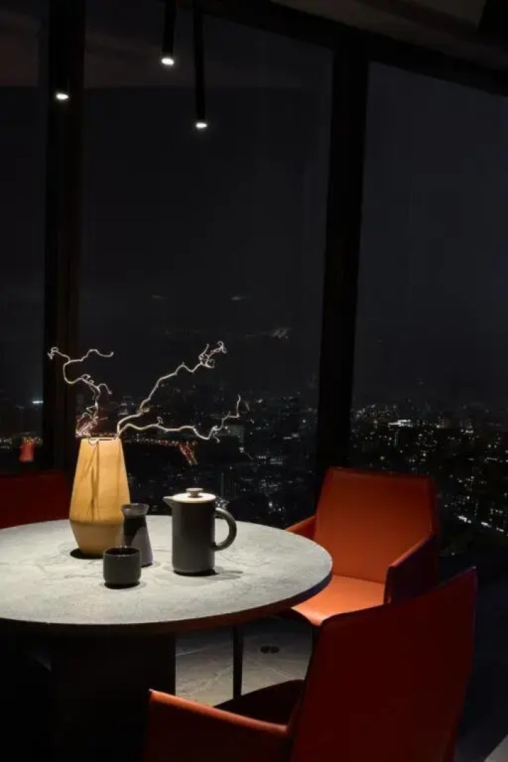 Стиль и минимализм на 75-м этаже