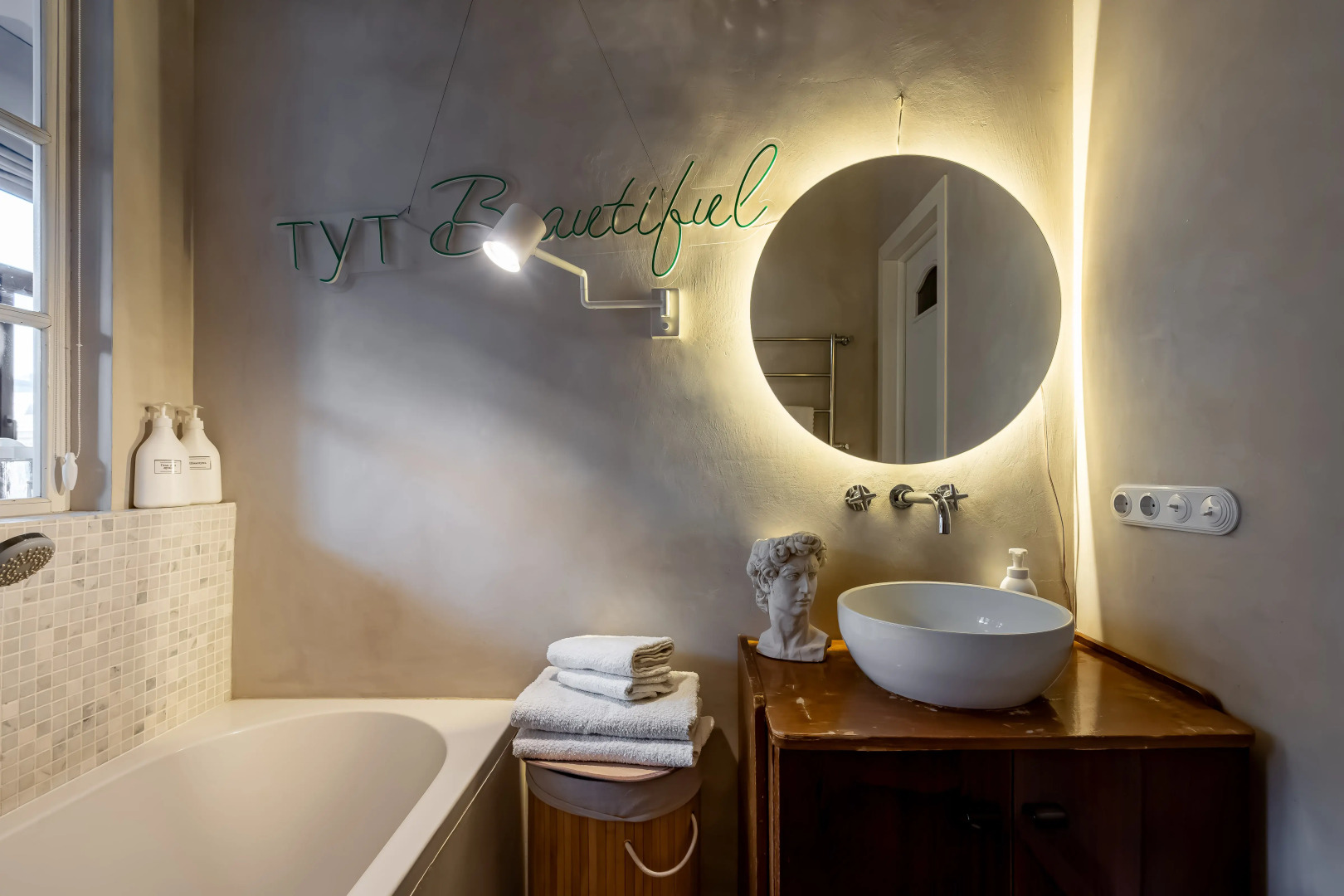 Апартаменты Your Luxury Apart на Восстания для 4 Гостей