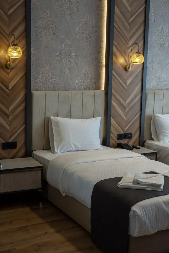 Отель Linda Port Hotel