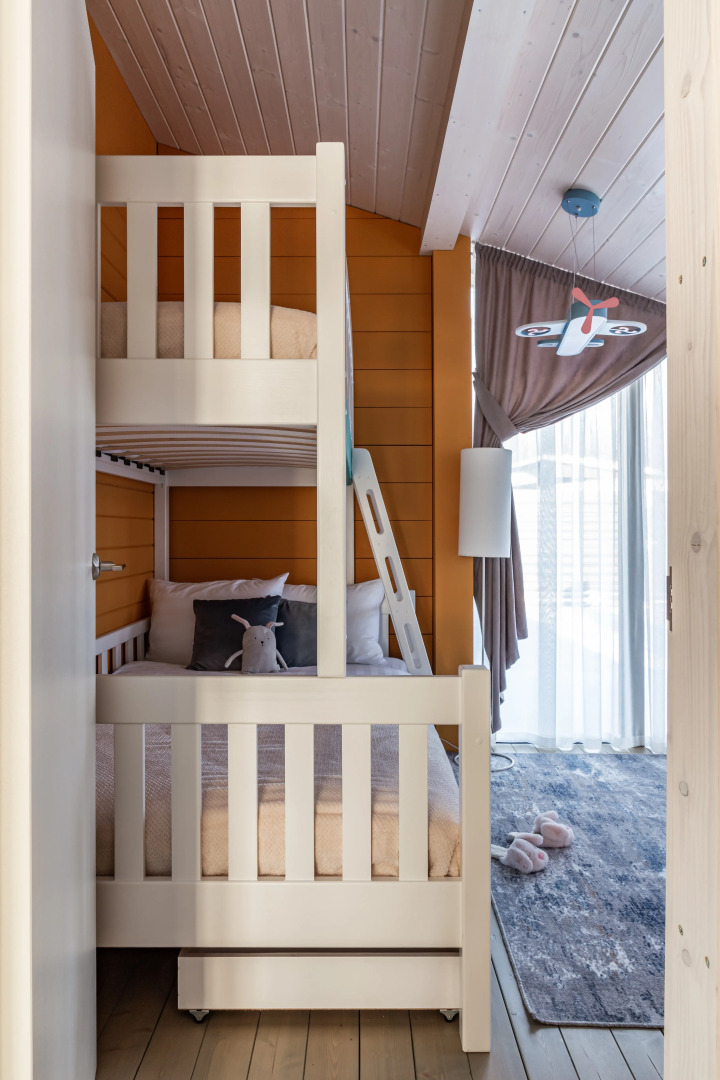 Частный Дом RiverDublDom  с баней и купелью у пруда в Новой Москве