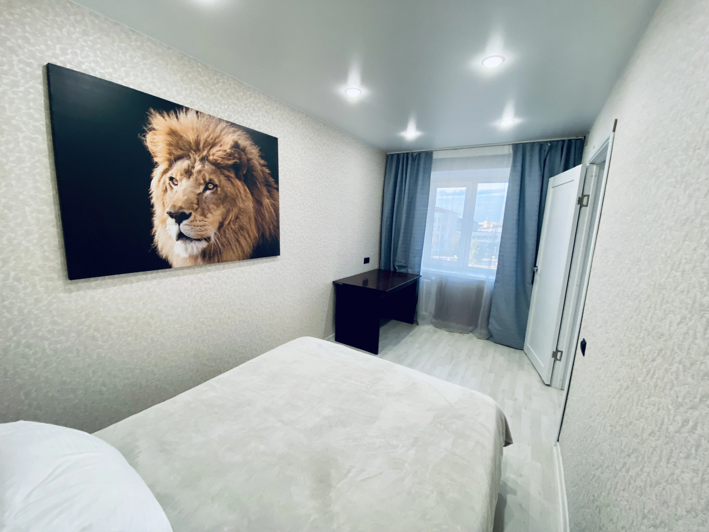 Квартира Двухкомнатная квартира возле Кремля