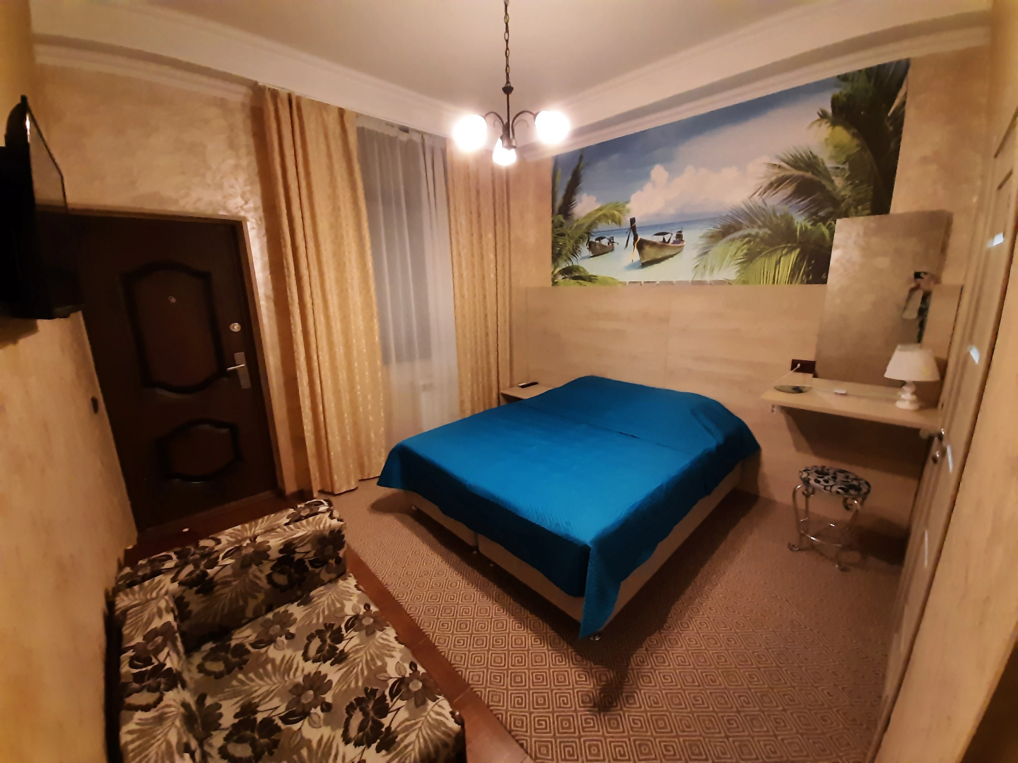 Меблированные комнаты Версаль