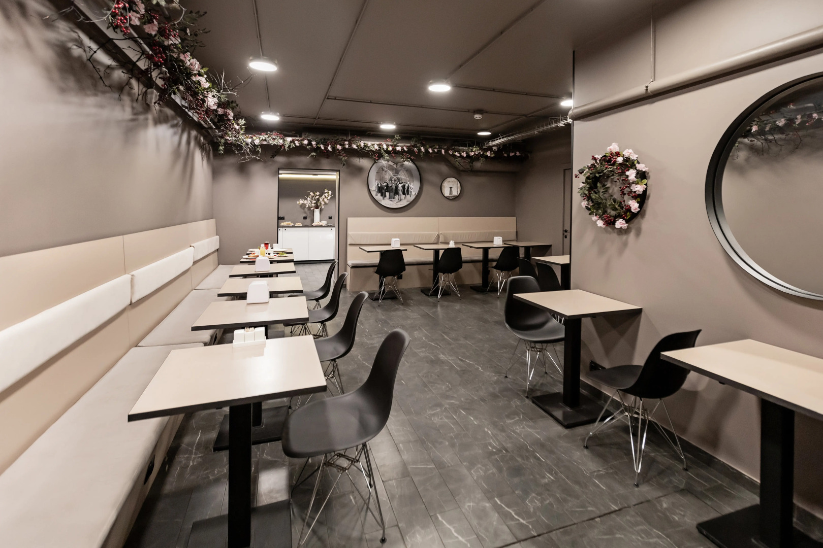 Отель Тесла