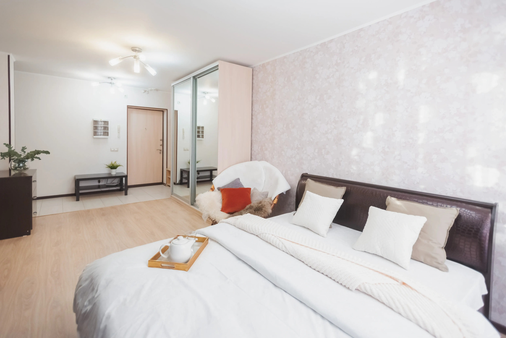 Квартира ApartHause у Южного Автовокзала и ТРЦ Мегаполис