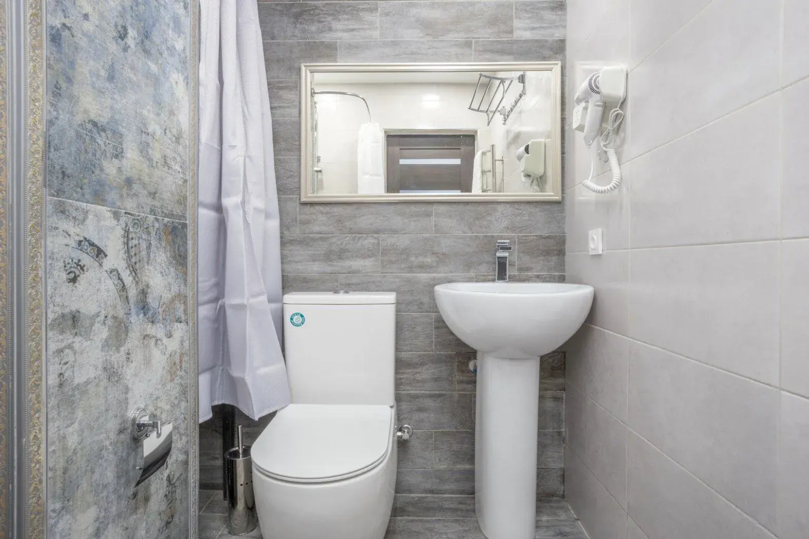 Отель Amiryan by Armani hotels collection