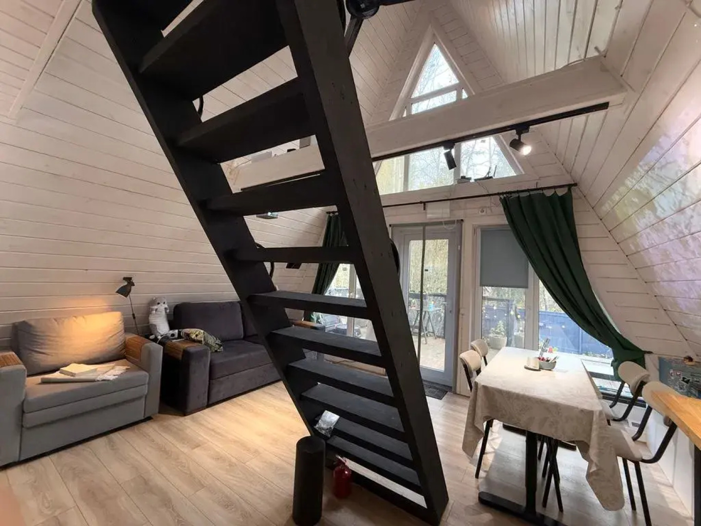 Частный дом с баней в лесу на берегу Истринского водохранилища