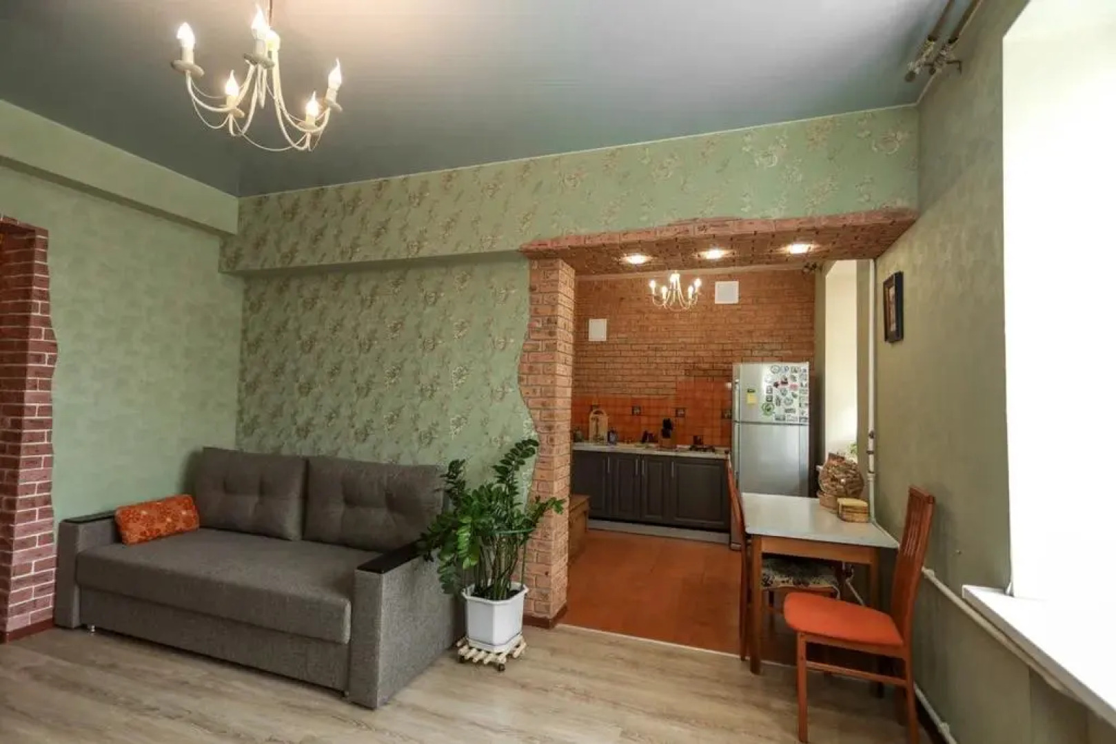 Апартаменты Двухкомнатная Квартира с Прекрасным Видом в Центре Города