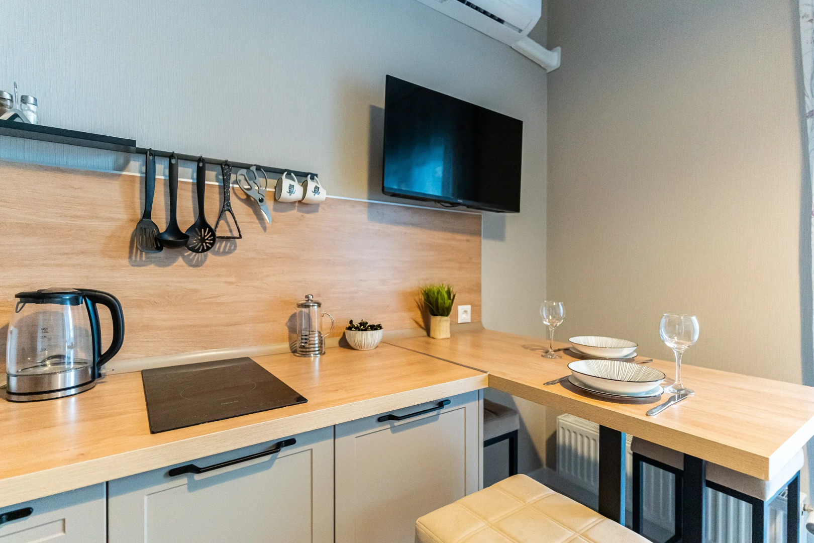 Апартаменты с Дизайнерским Ремонтом в Южном Районе Новороссийска от LetoApart 1