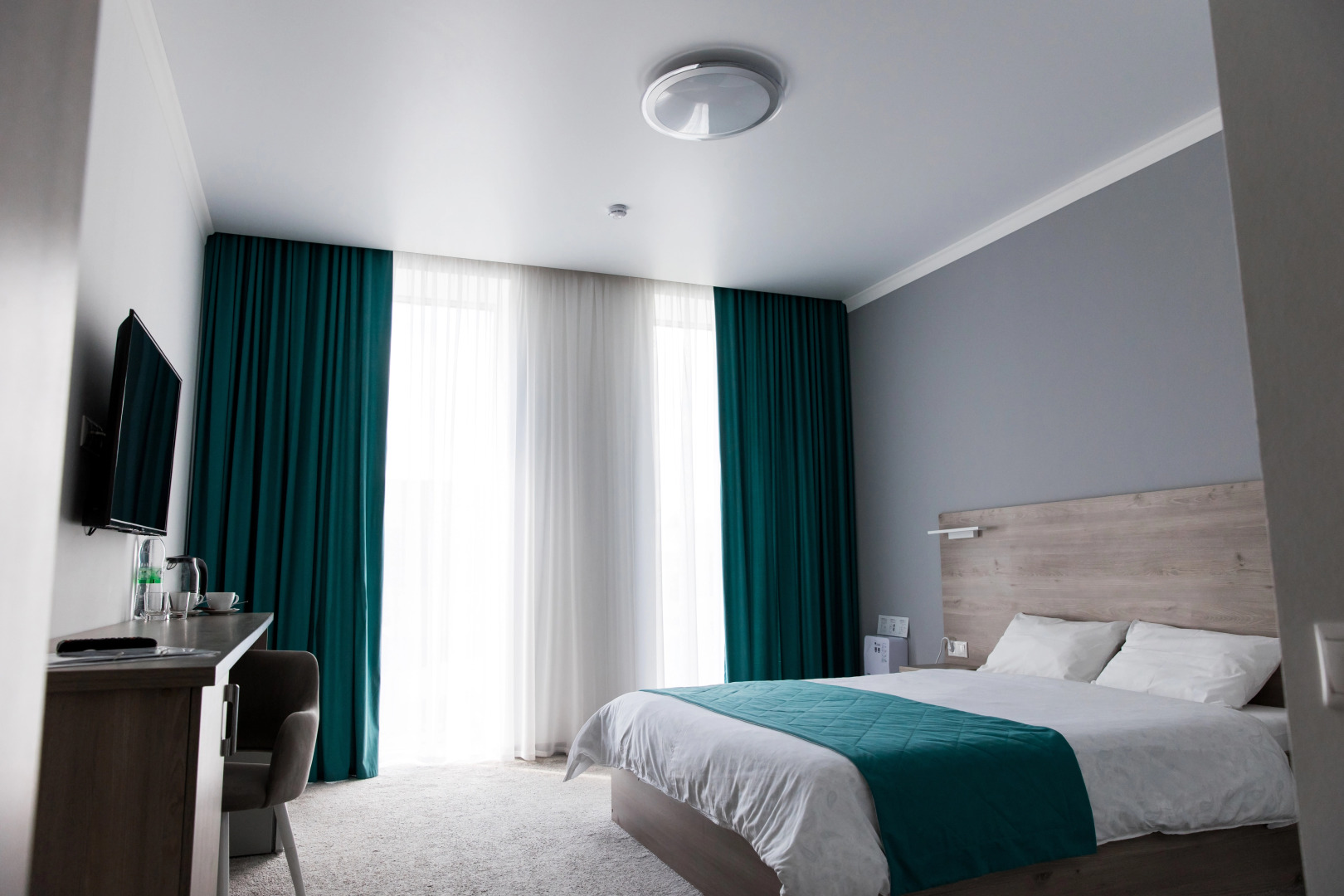 Отель Элеон