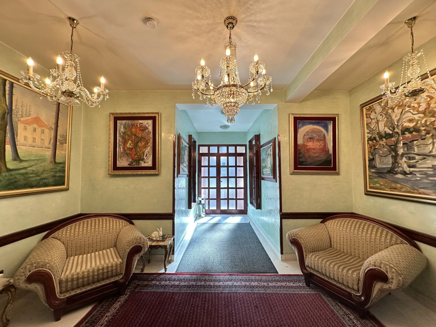 Отель Beatrix Lux Hotel