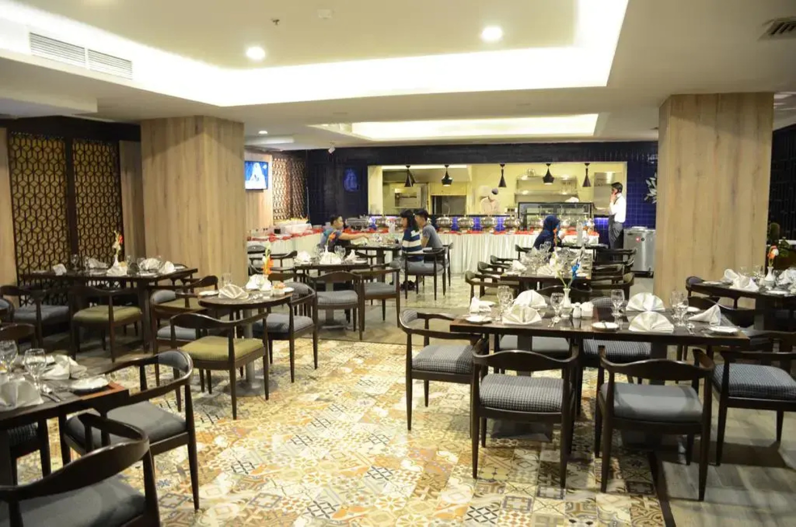 Отель Four Seasons Inn