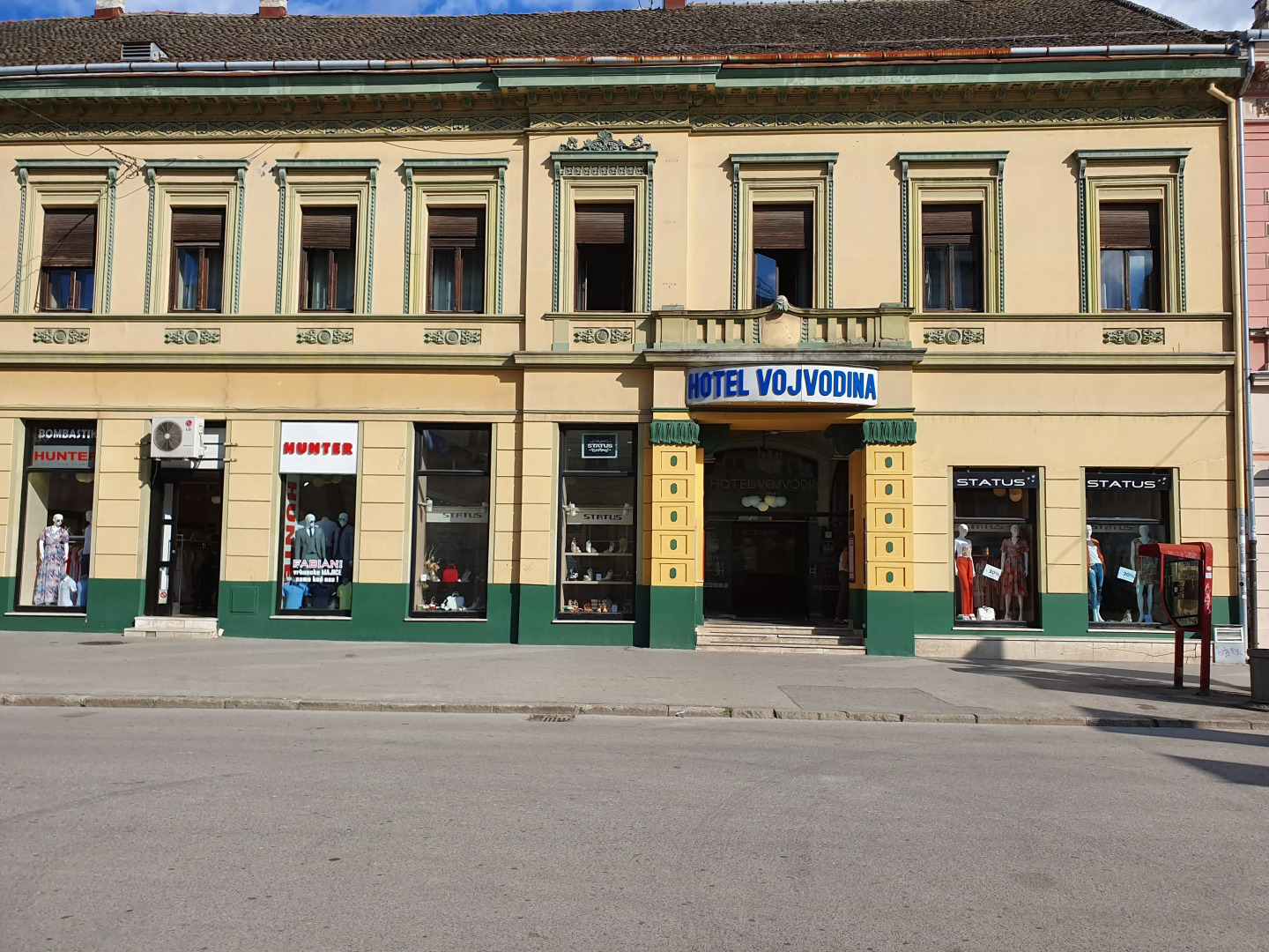 Отель Vojvodina