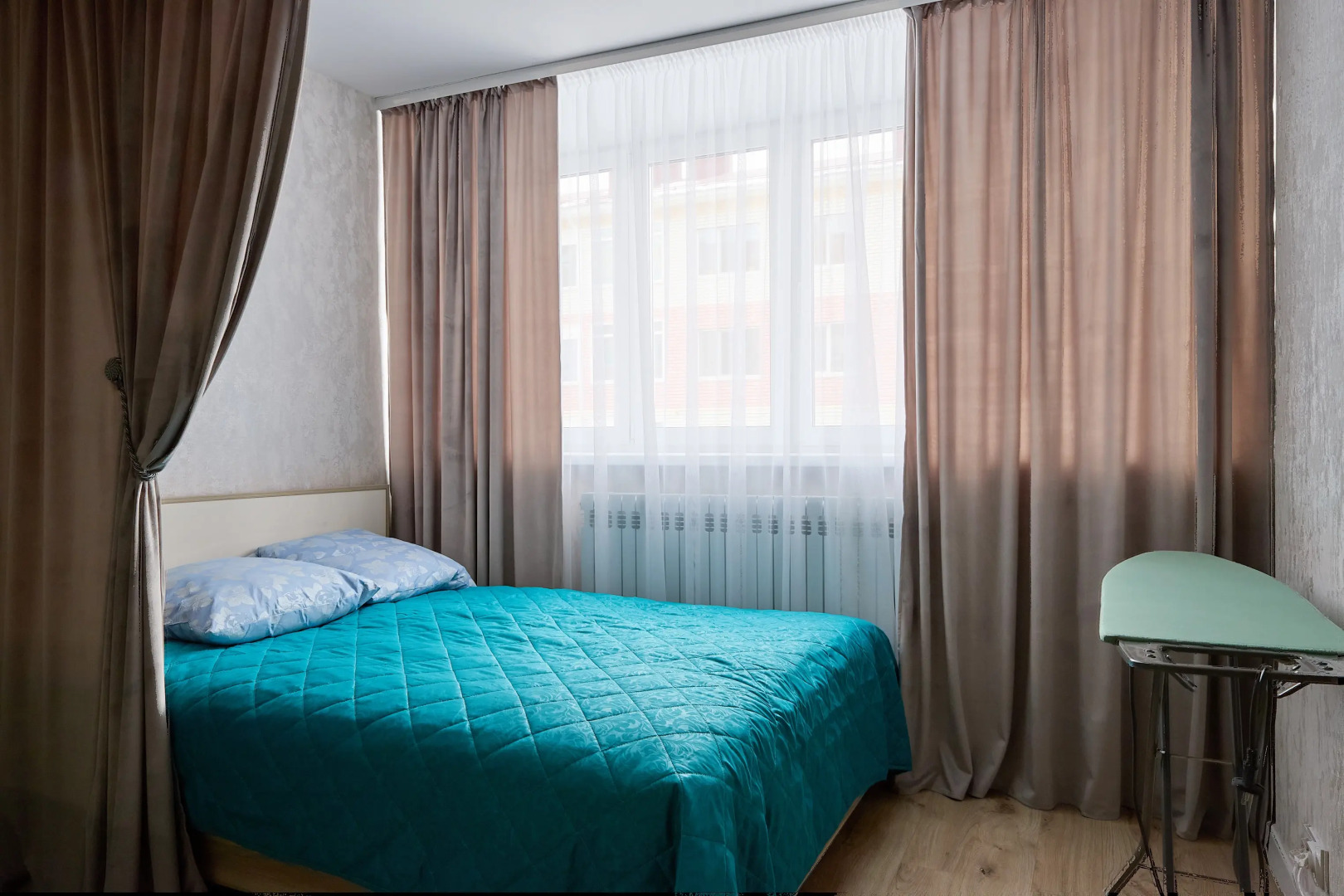 Апартаменты студия 5 на Симанина 14