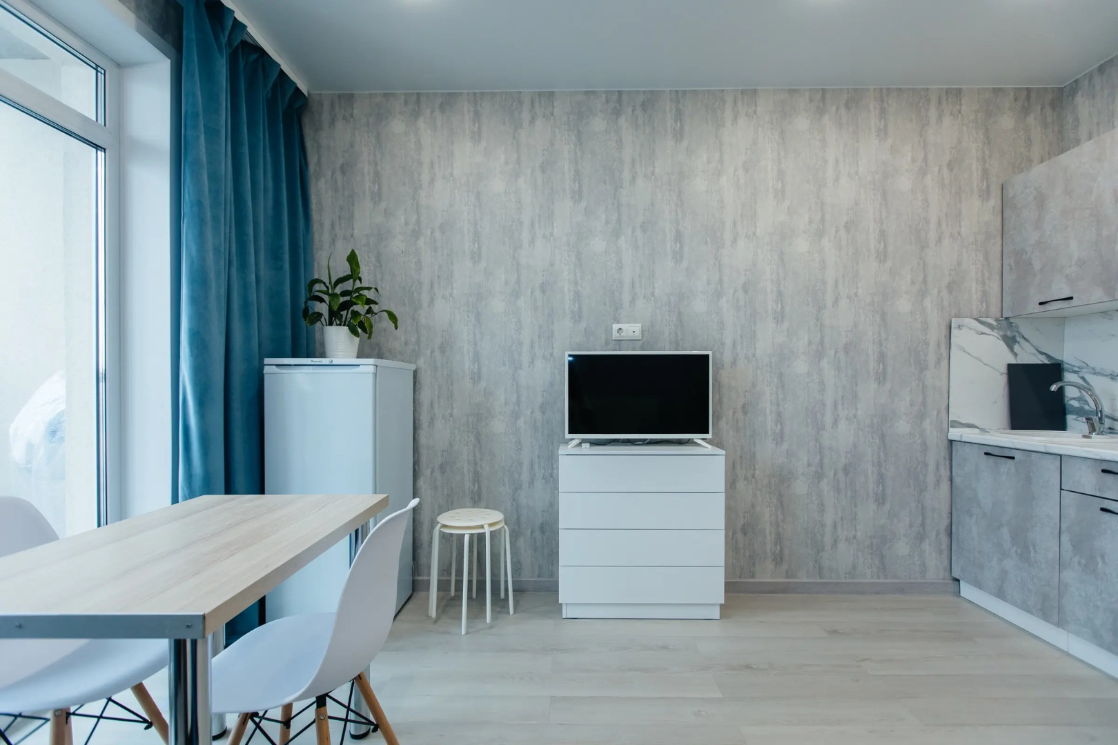 Квартира Комфортная Двухкомнатная с Видом на Реку