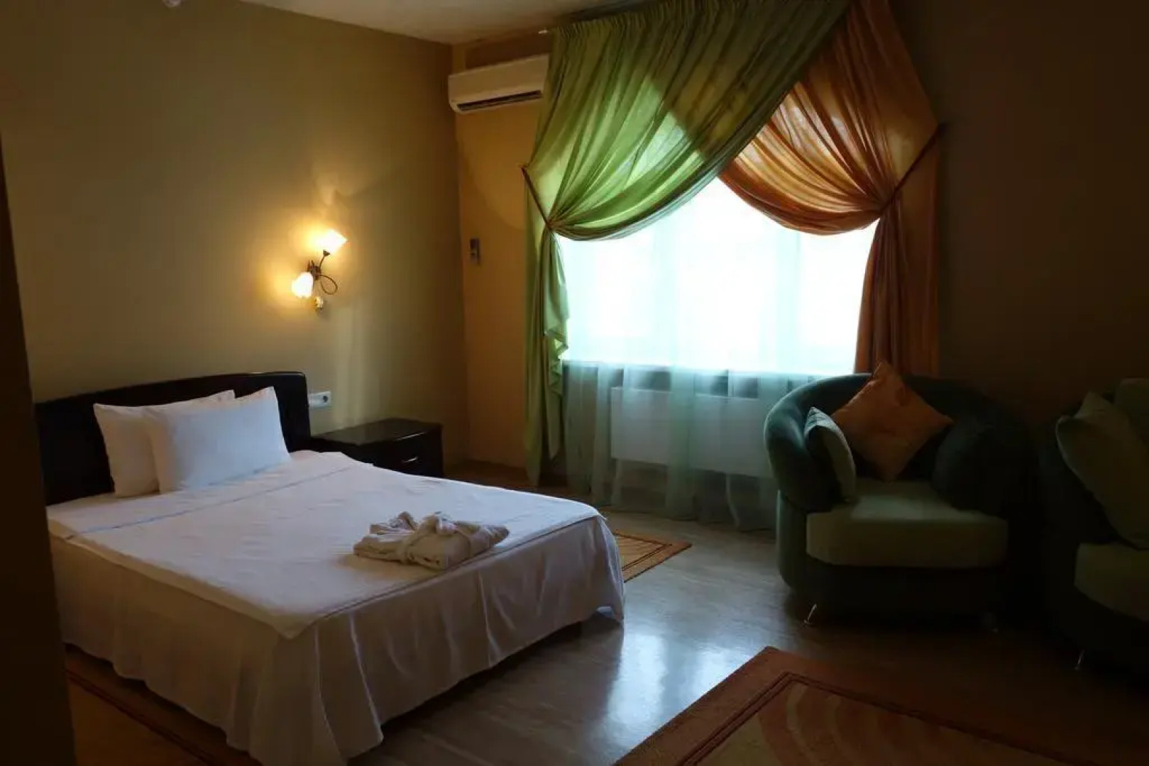 Отель Персона Грата