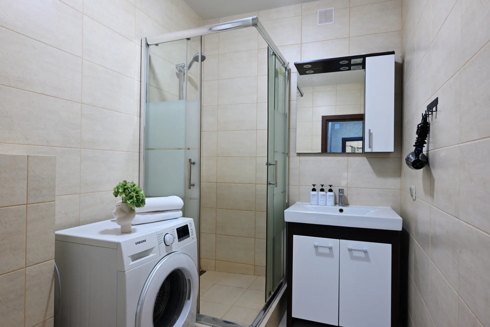 Апартаменты студия в центре ЖК Clover hose