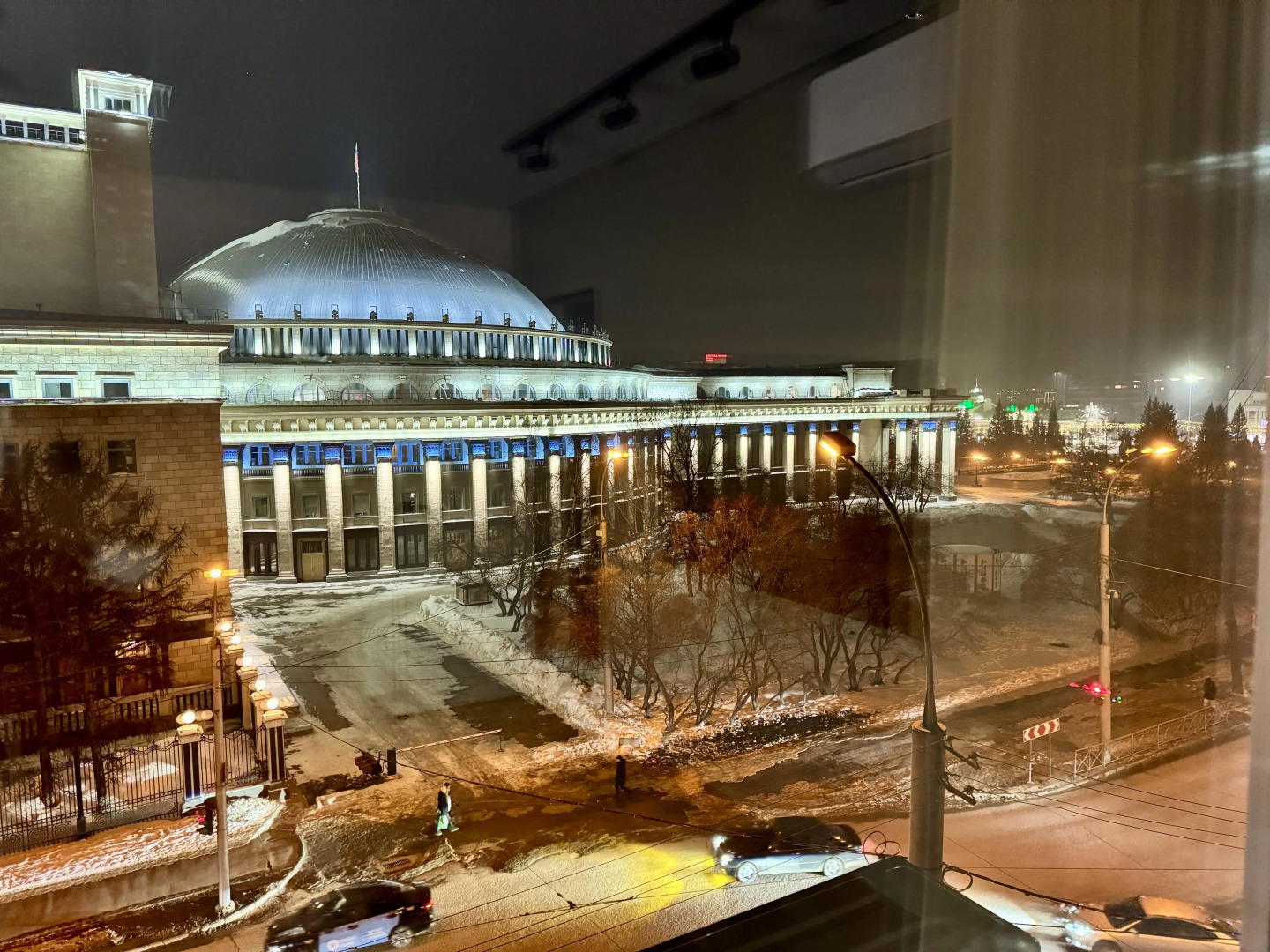 Квартира Трёхкомнатная с видом на оперный театр