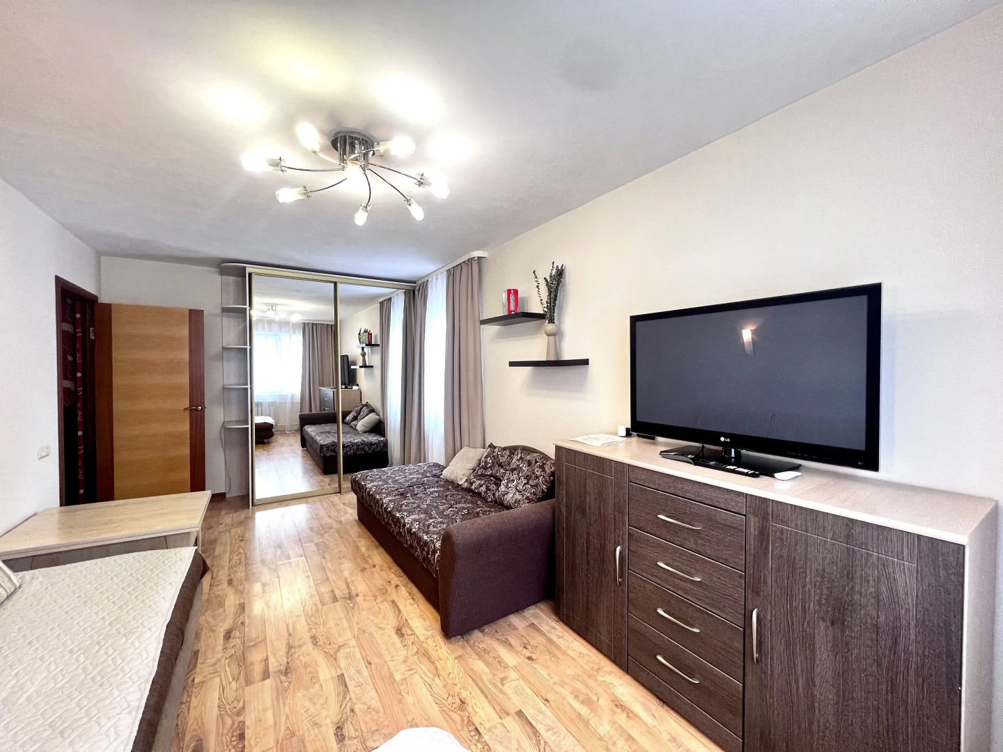 Апартаменты 51 Проспект Кольский и Ленина Териберка на Кольском, 6