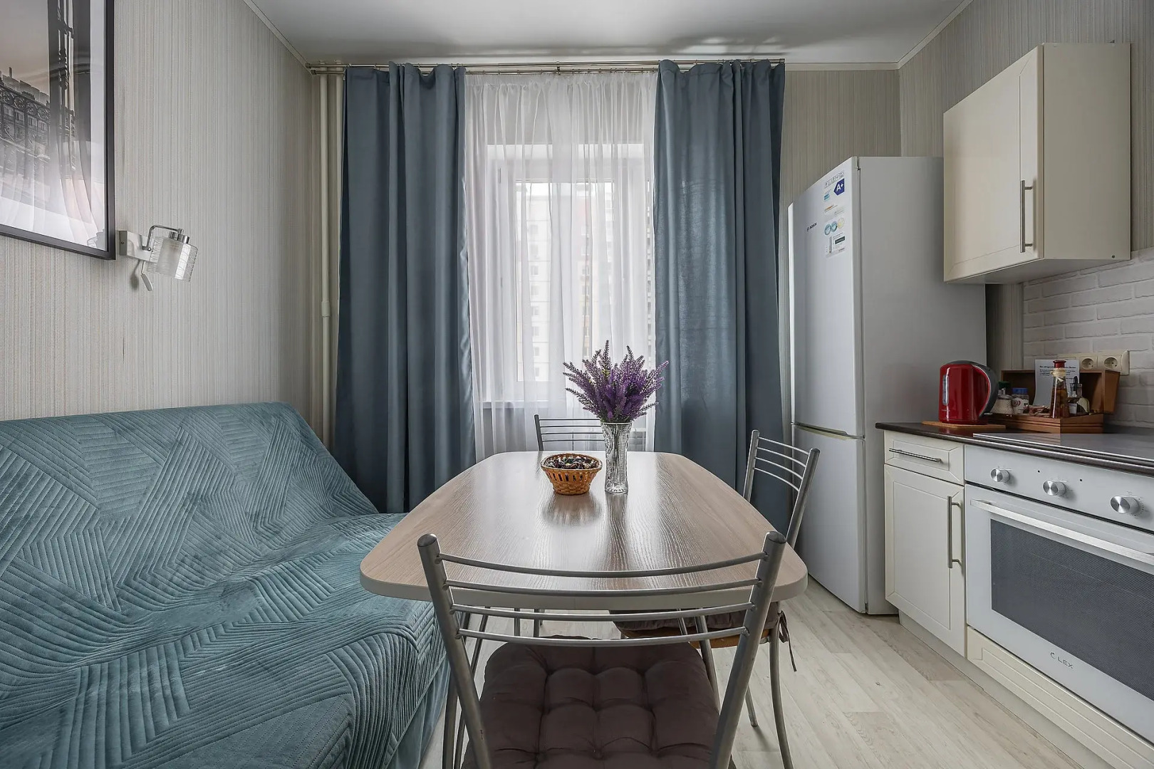 Апартаменты с двумя спальнями, в центре города, у канатной дороги