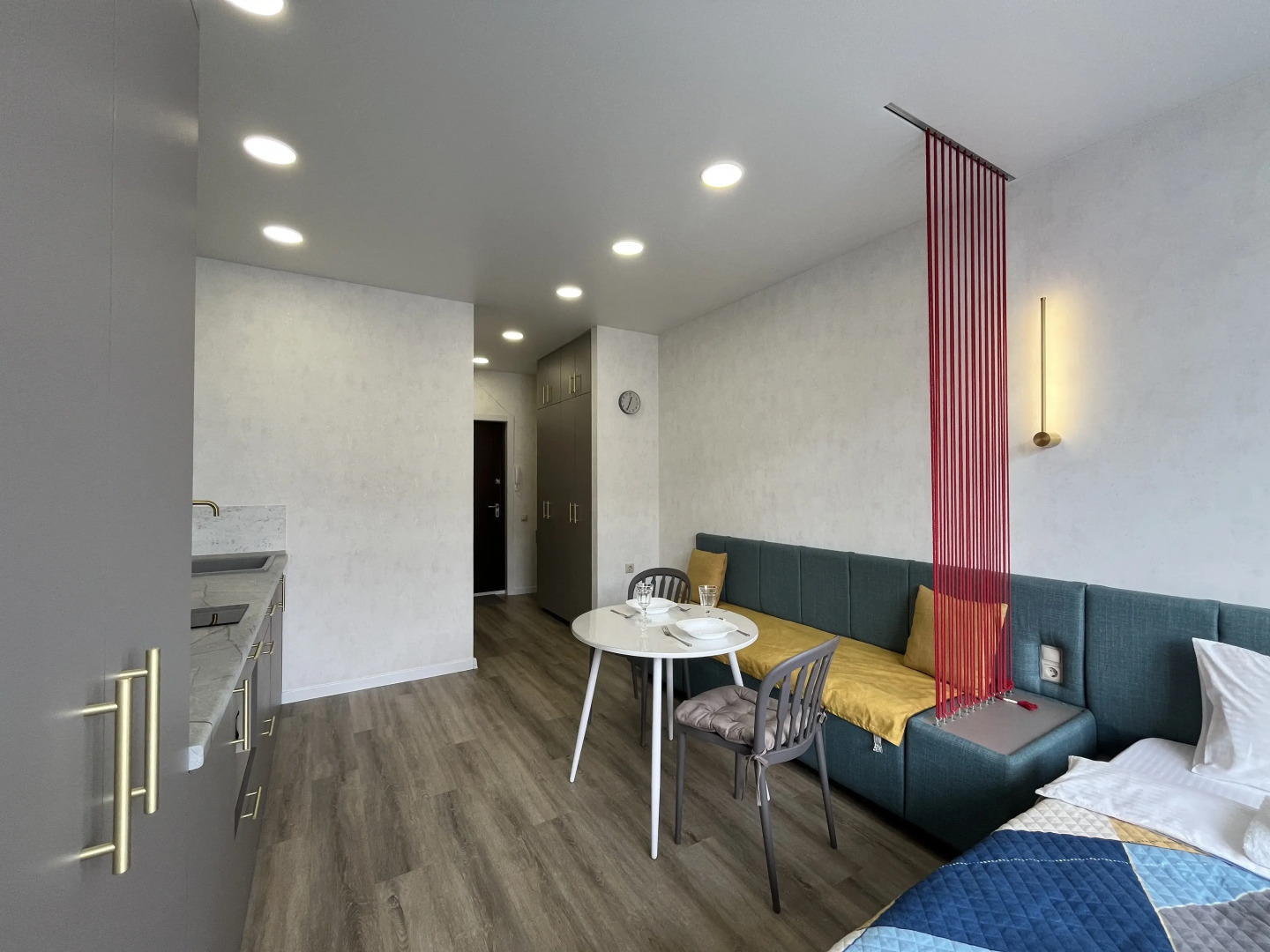 Апартаменты Unique Apart Листва в элитном ЖК рядом со Знаменским Собором и Губернаторской кадетской школой МЧС на Мичурина 58/1