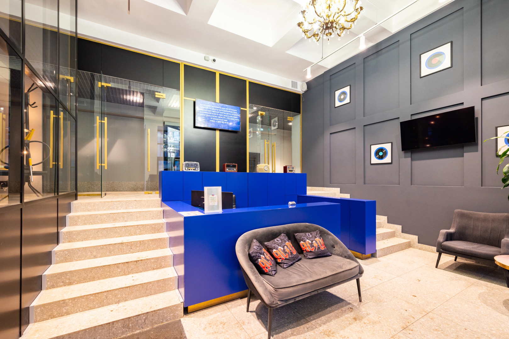 Апартаменты Двухуровневневые Loft в центре Москвы