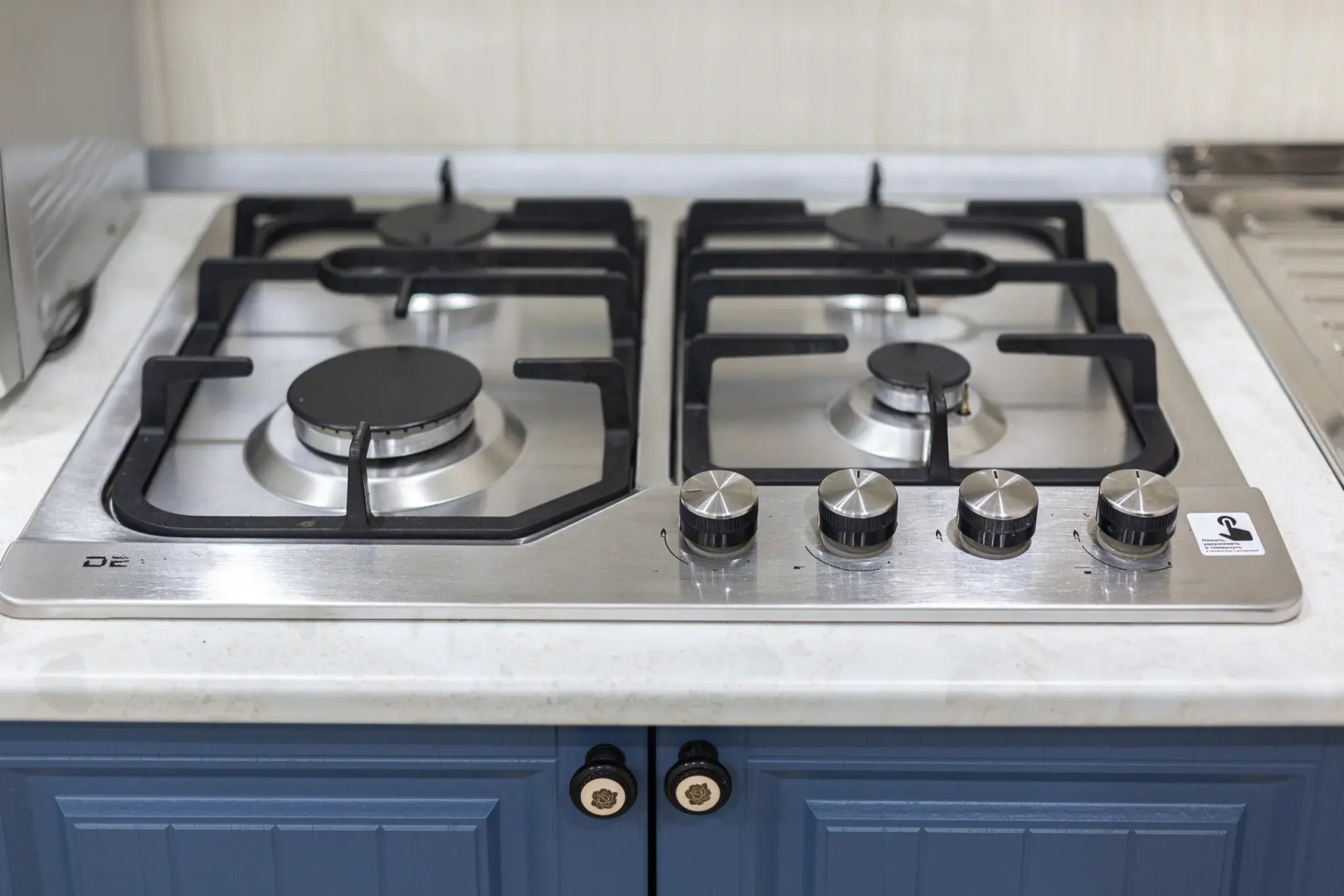 Апартаменты 2-комнатные в таунхаусе с гаражом в Кудепсте