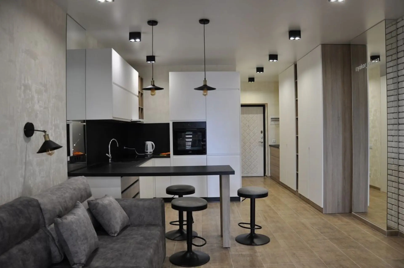 Квартира на улице Братьев Говыриных 20