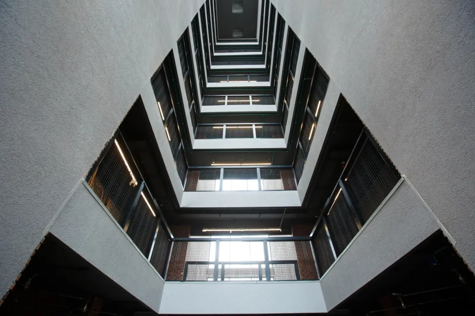 Апартаменты Улучшенные с Кроватью и Диваном в Историческом Центре 37м