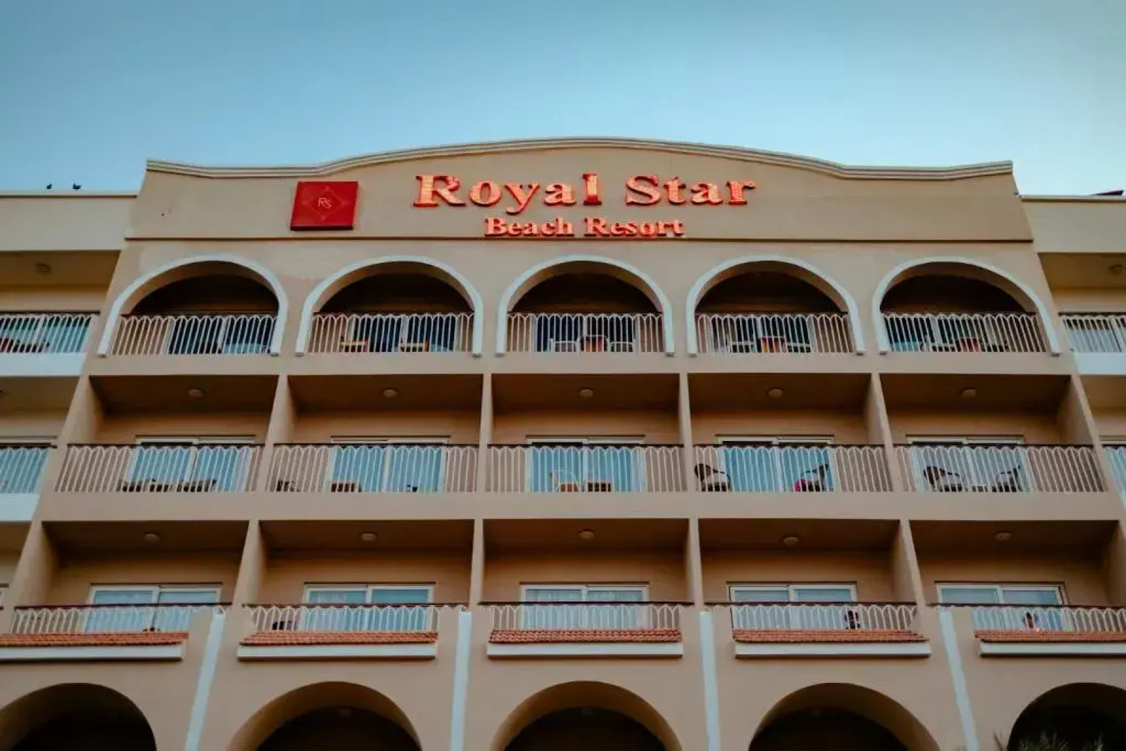 Курортный отель Royal Star Beach Resort