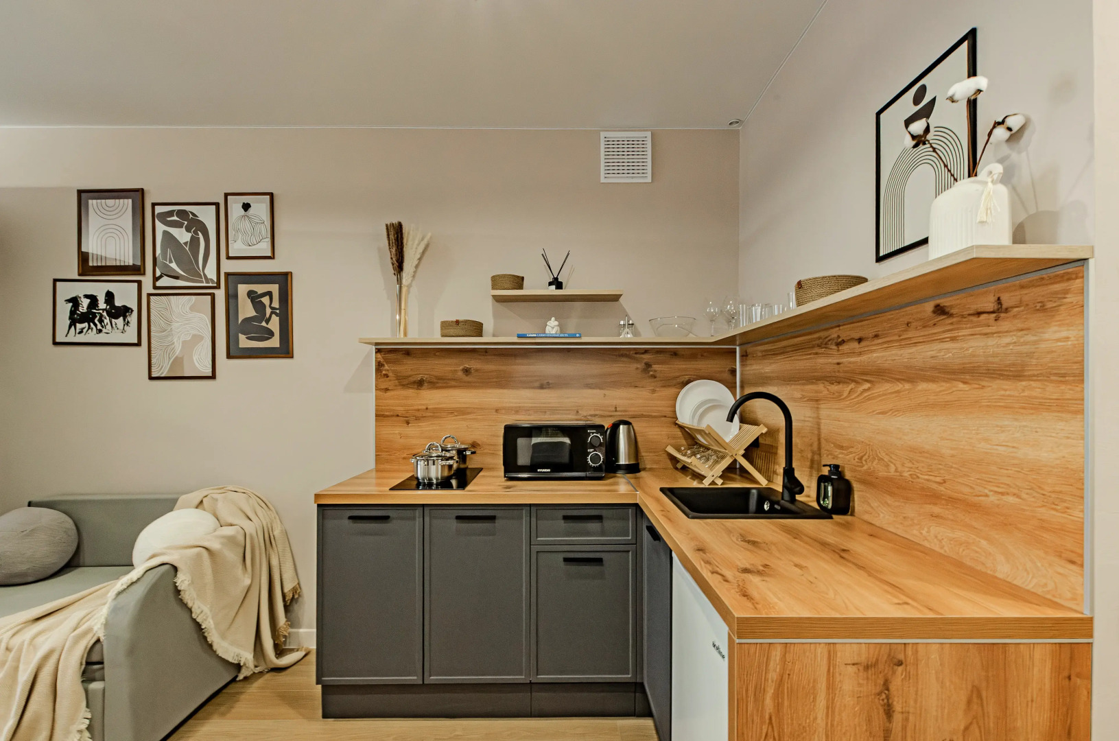 Апартаменты Горки-2 рядом с метро ТЦ и парком