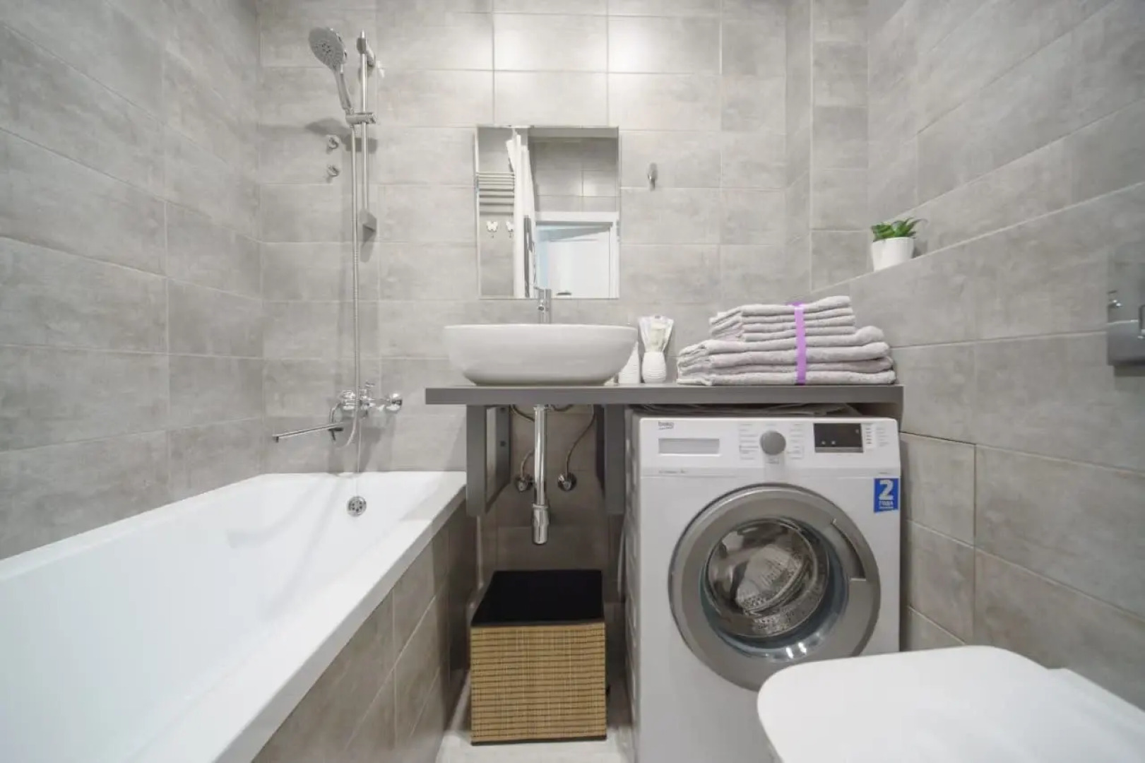 Квартира "Билет в Париж" рядом с парком Галицкого. Сеть Мята