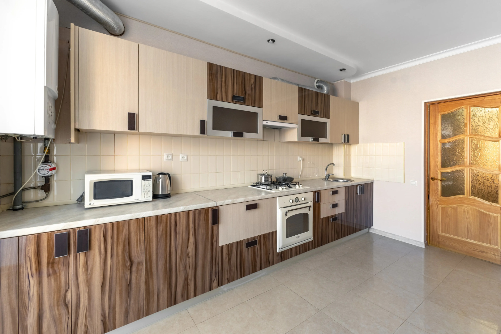 Квартира с обновлённым Ремонтом в закрытом дворе