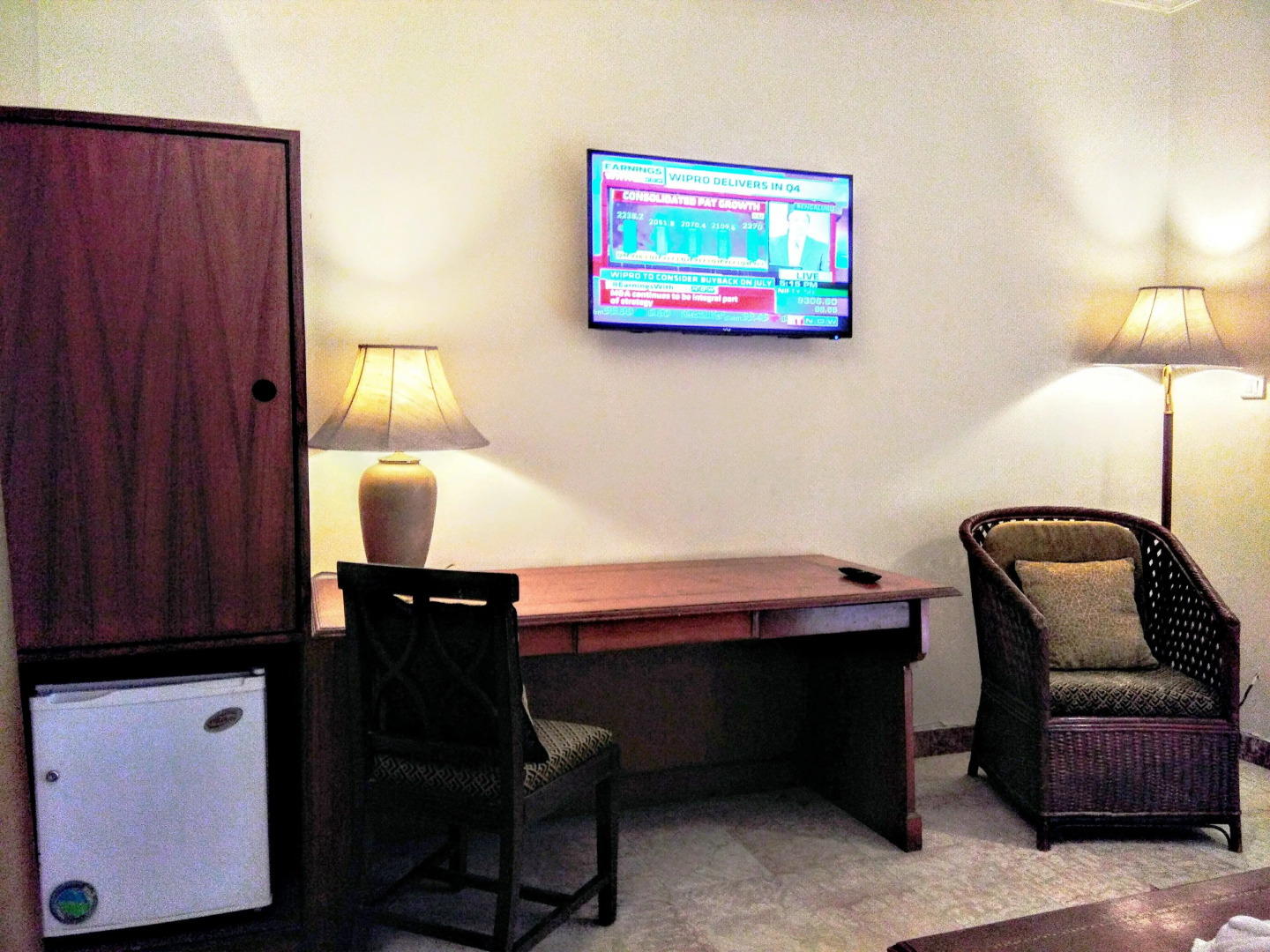 Отель Dayal Lodge