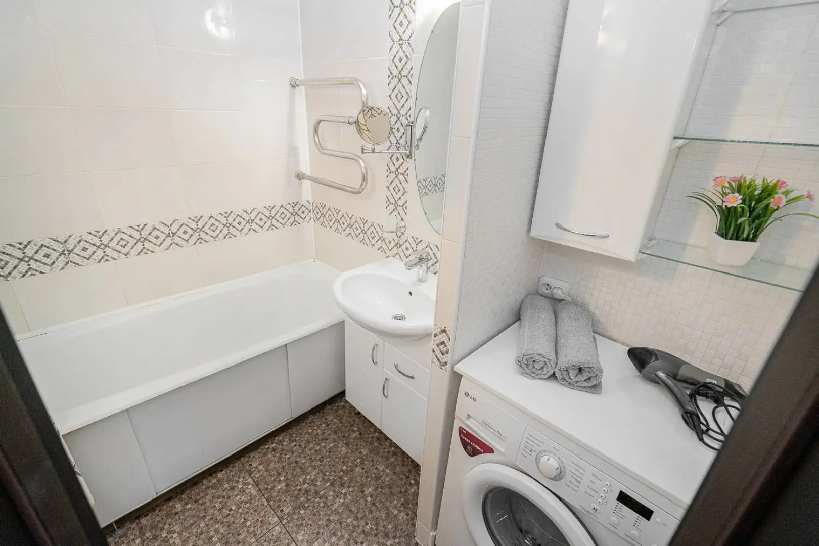 Квартира Апартаменты Ladgorna на Мележа 4