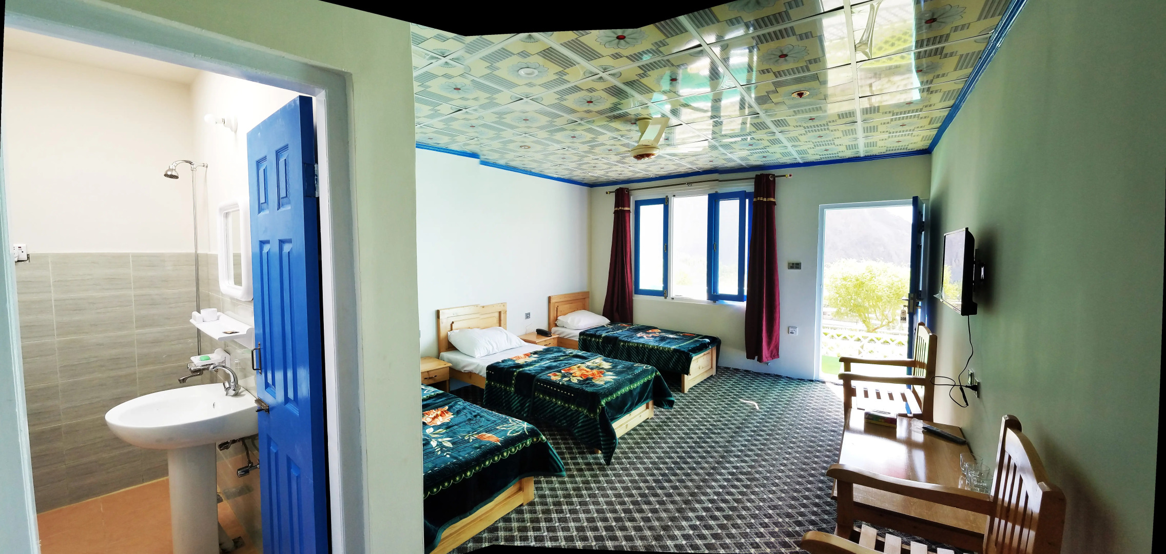 Отель Mountain Lodge Holiday Home Skardu