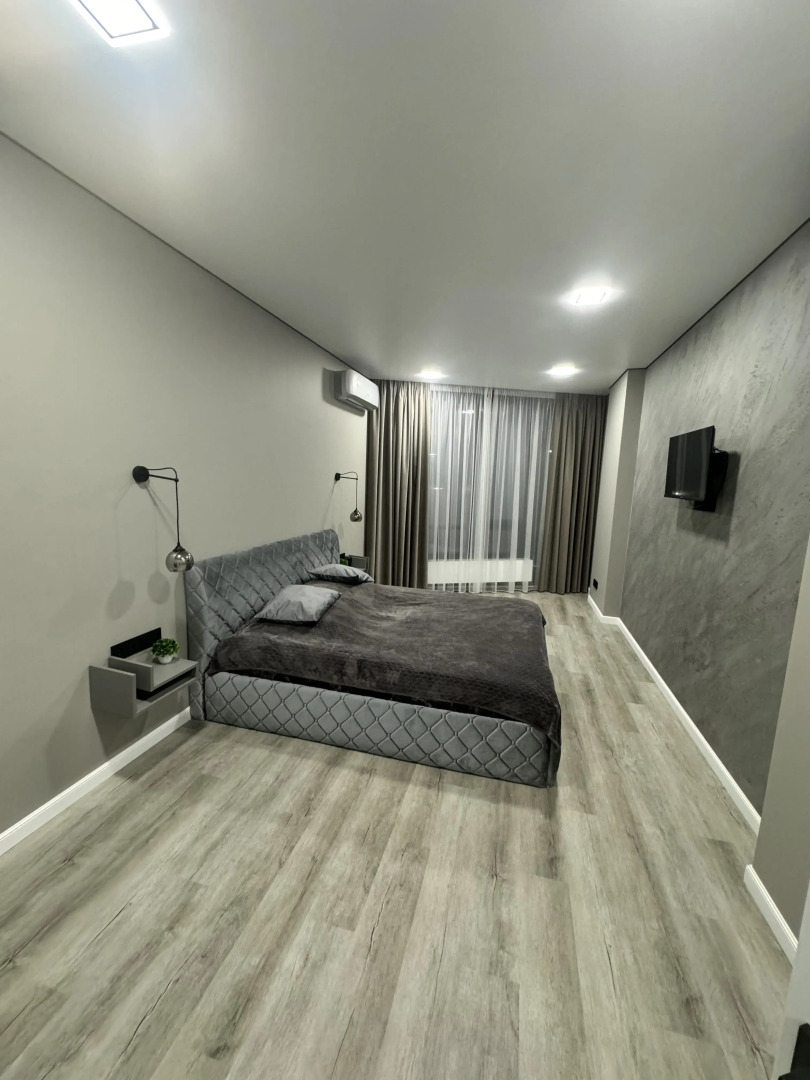 Апартаменты в Доме Бизнес-Класса Atlantis у Самого Красивого Парка Города