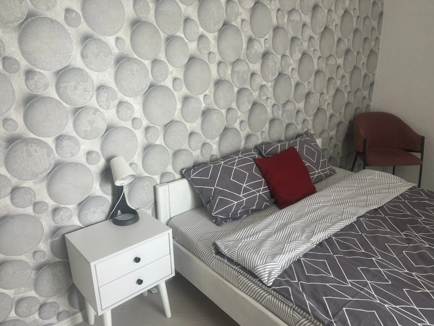 Квартира просторная 2-х комнатная на Центральной площади