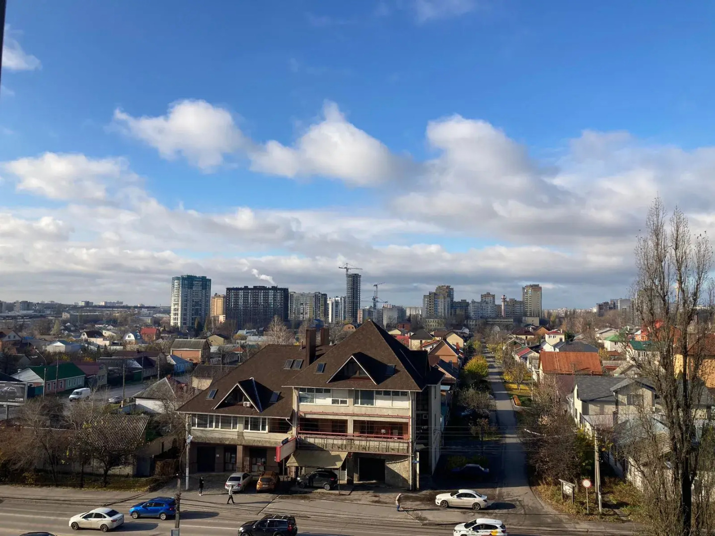 Апартаменты на 45 Стрелковой Дивизии с платным паркингом, близко от Областной детской больнице и РЖД