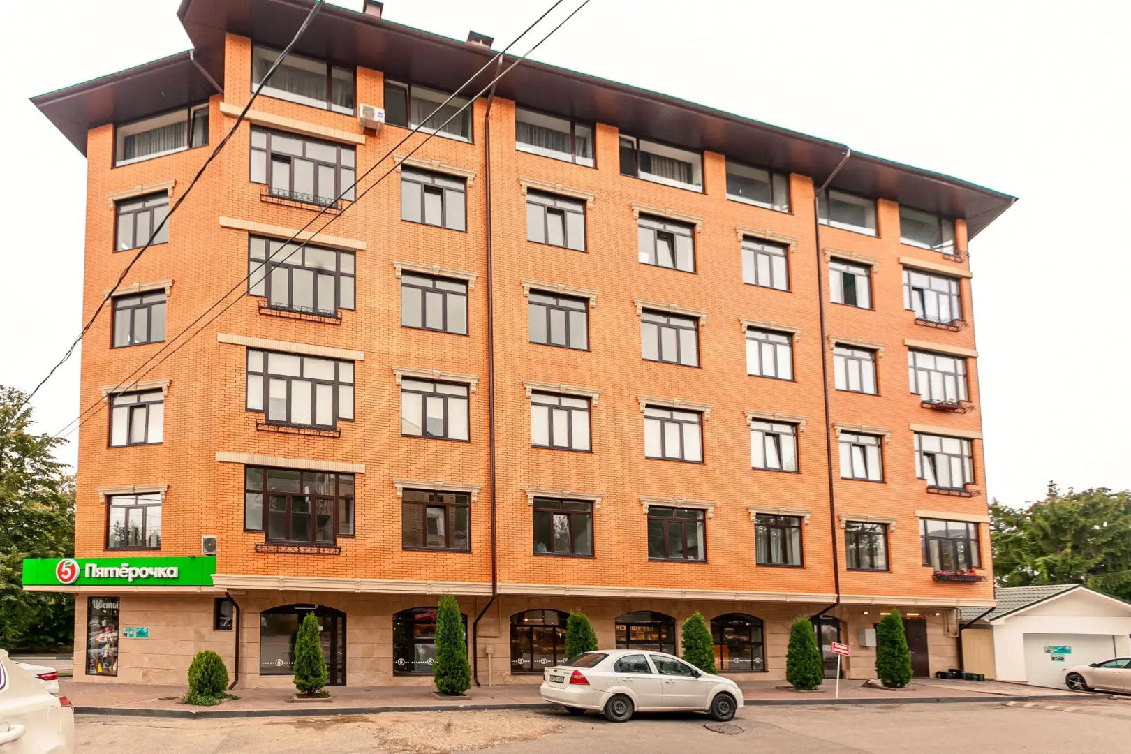 Апартаменты Миндаль Ирины Савельевой В центре у Каскадной лестницы и входа в Национальный парк