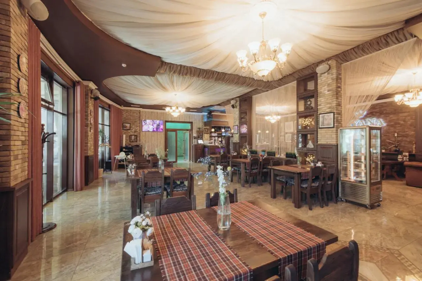 Отель Даяна