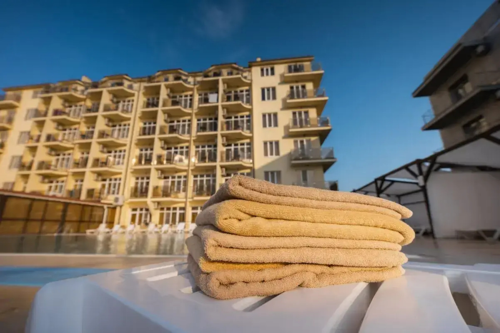 Отель Меридиан Плаза