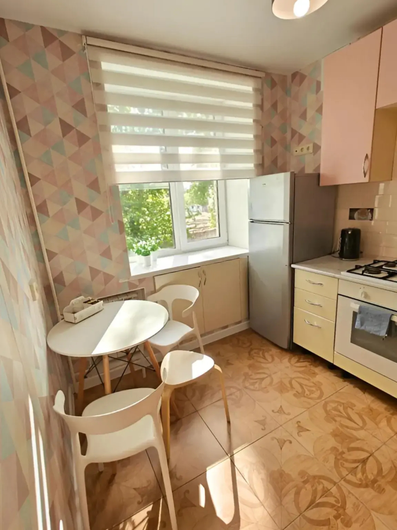 Квартира в Центральной Части Города Рядом со Станцией Метро Суконная Слобода