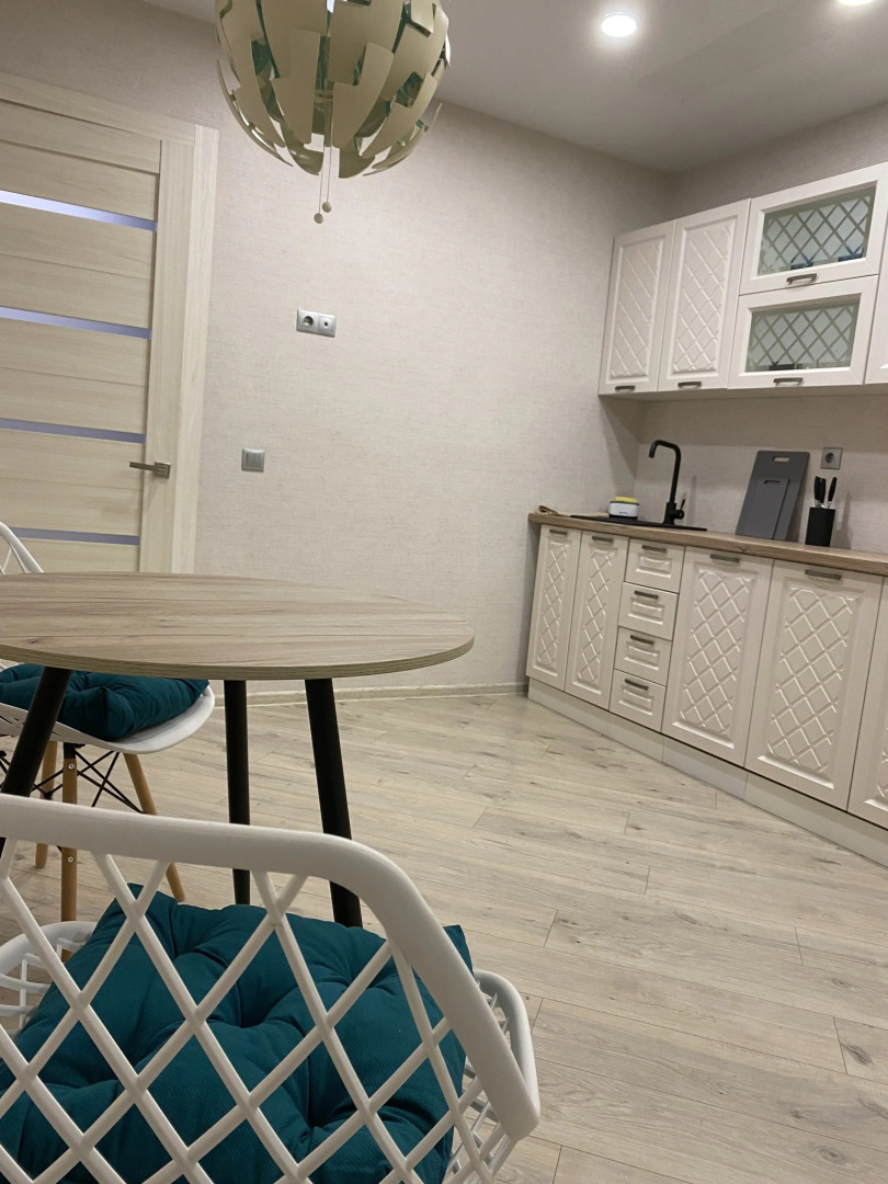 Апартаменты на Свиридова 6