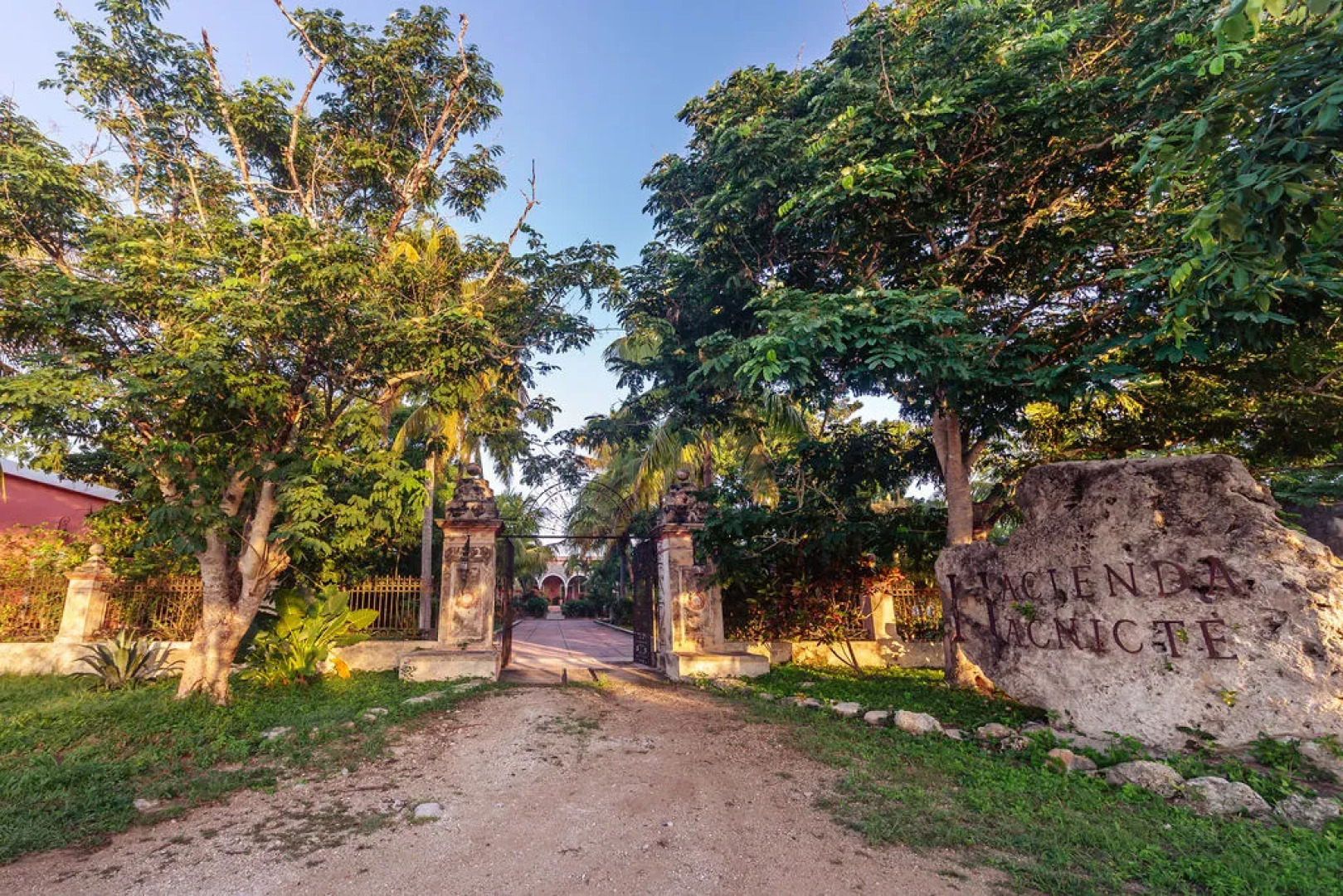 Бутик-отель Hacienda Sacnicte