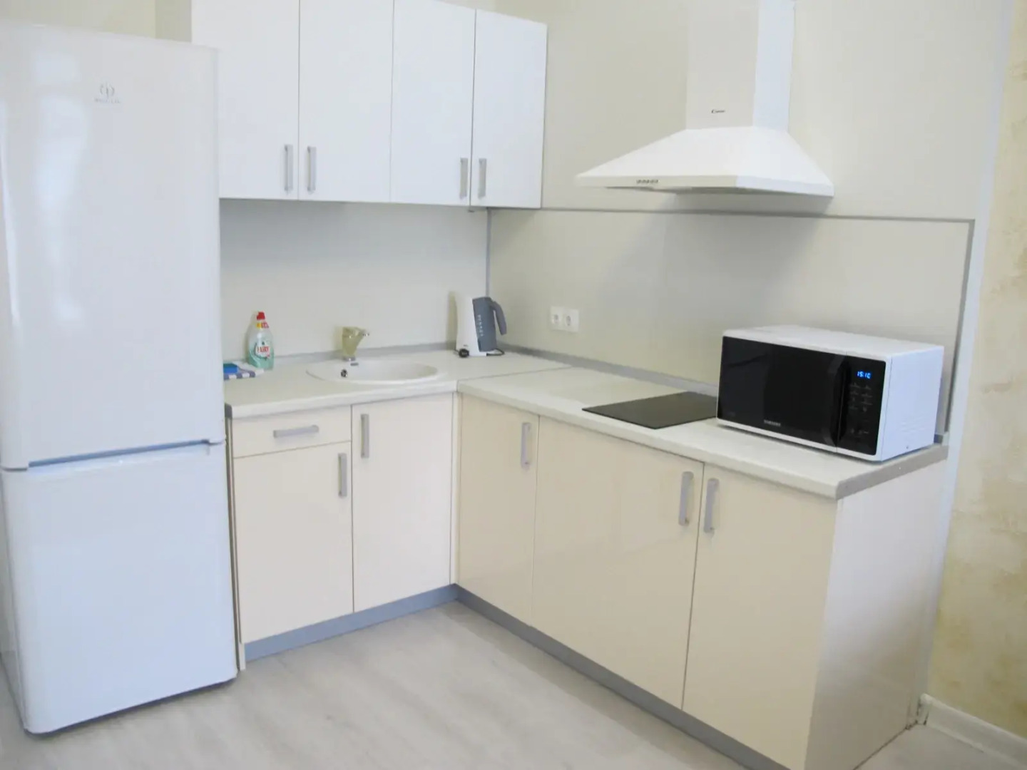 Апартаменты бульвар Надежд 6/2