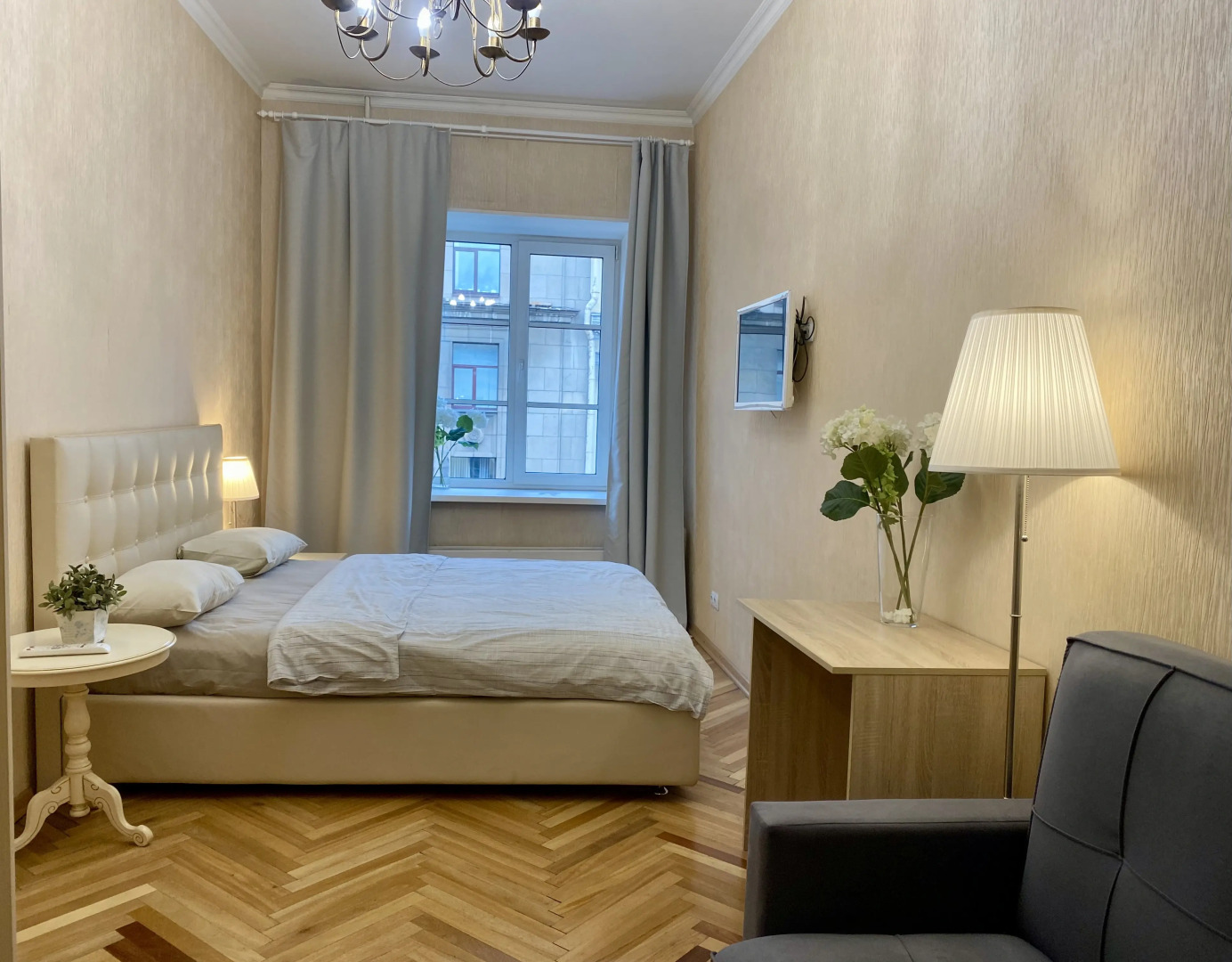 Апартаменты Семейные с видом на Невский проспект