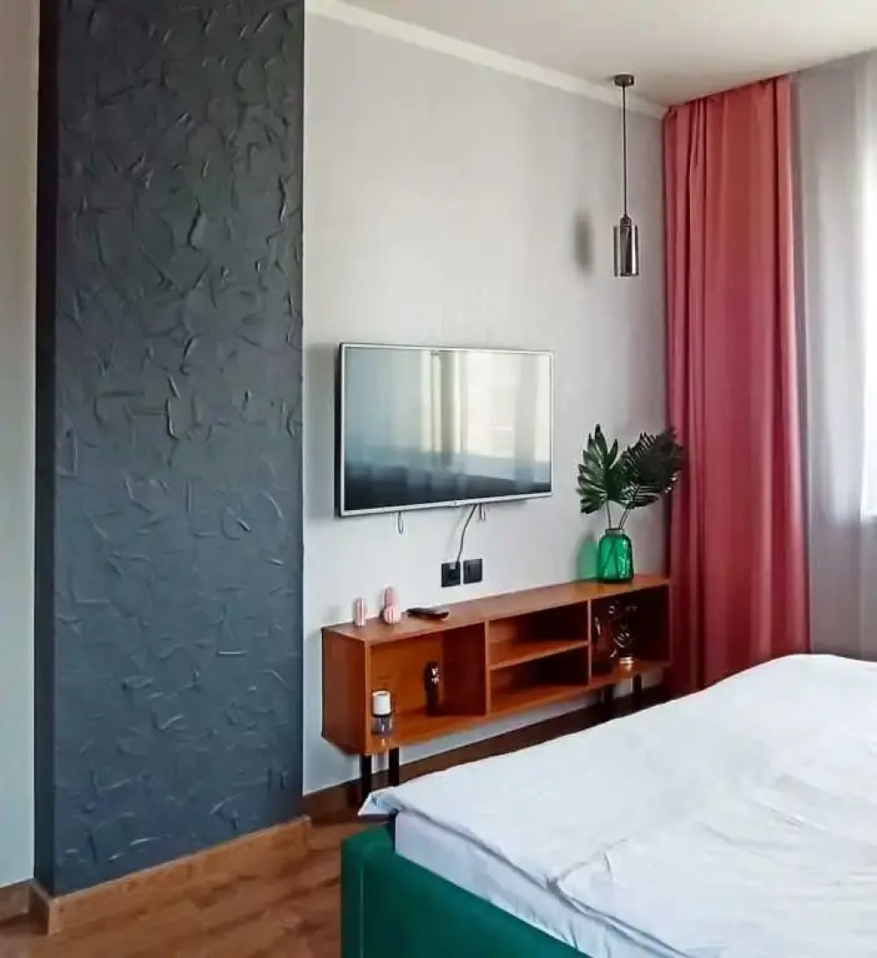 Апартаменты Две Подушки на проспекте Станке Димитрова 65, 13 этаж, Изумрудная