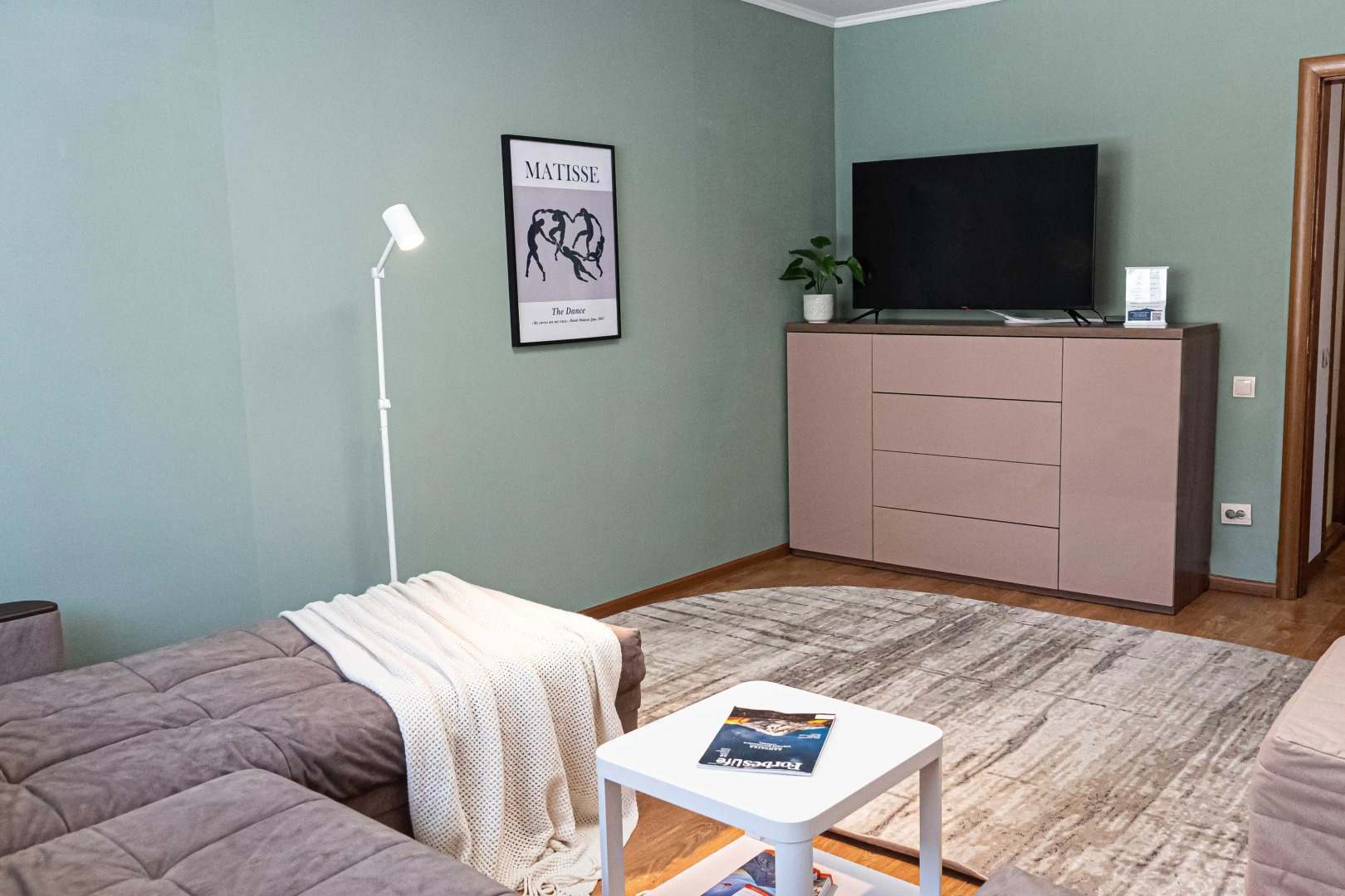 Апартаменты Двухкомнатные Ленинградская 122а