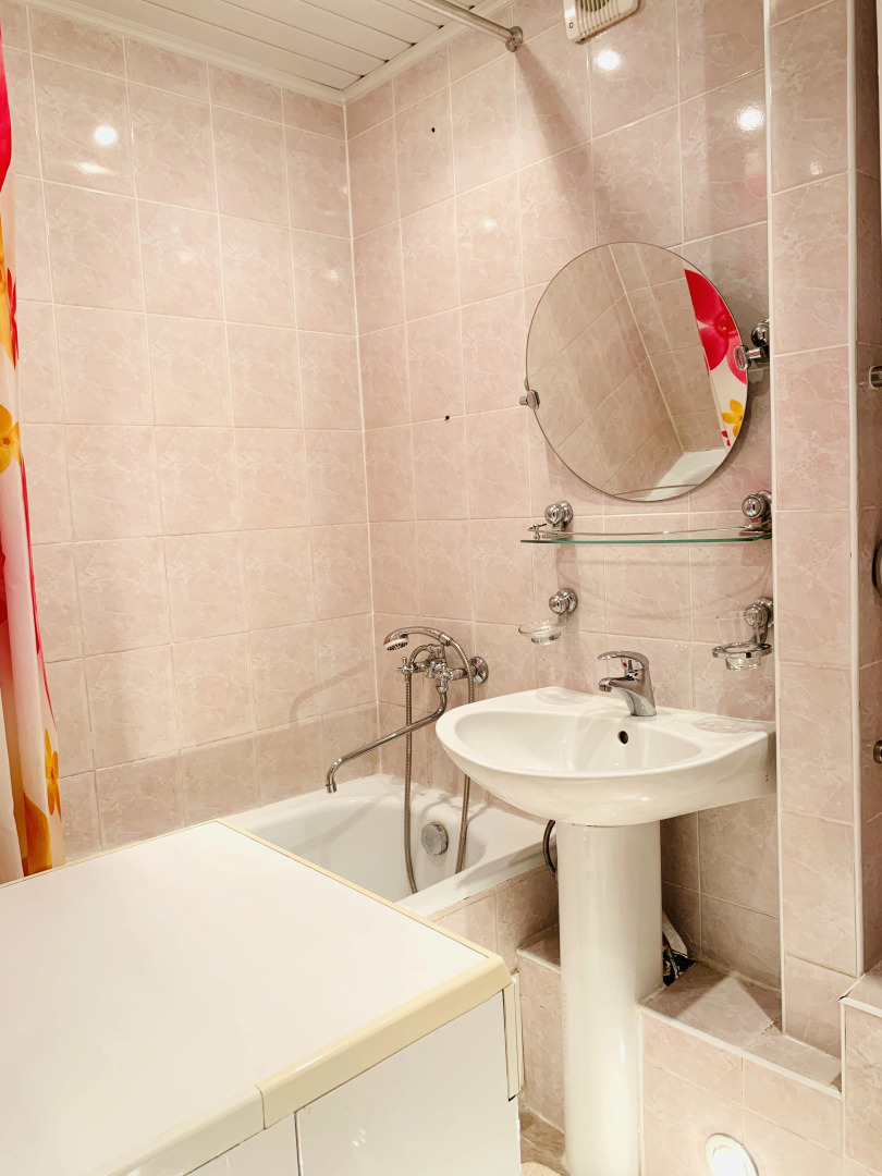 Апартаменты Уютные с двумя изолированными комнатами